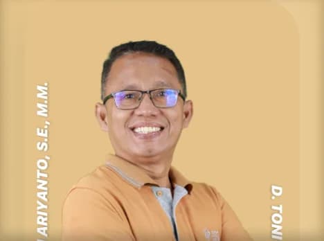 D. Toni Ariyanto, S.E., M.M.